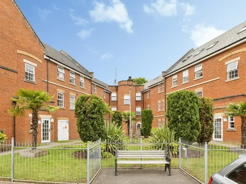 Florey Gardens, Aylesburyphoto