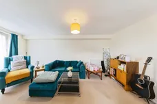 Florey Gardens, Aylesbury