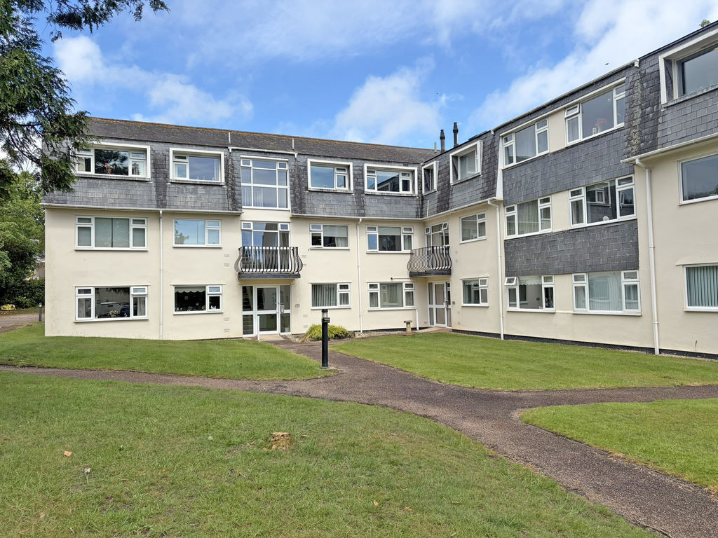 Brinkburn Court, Manor Road Image 1
