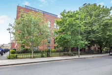 Oakleigh Road North, London