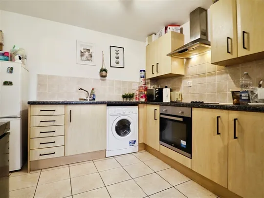 Broadway, CARDIFF, CF24