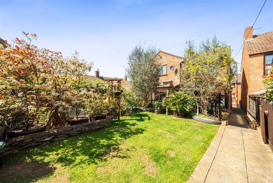 Property Image 9