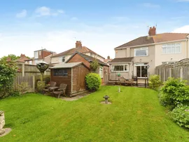 St. Albans Road, Claughton, Prenton thumb 2