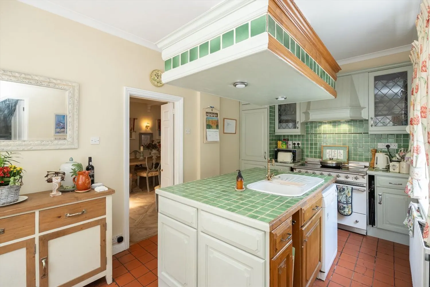 Byfleet Road, Cobham, KT11 photo 3