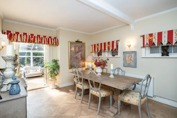 Byfleet Road, Cobham, KT11 photo 5