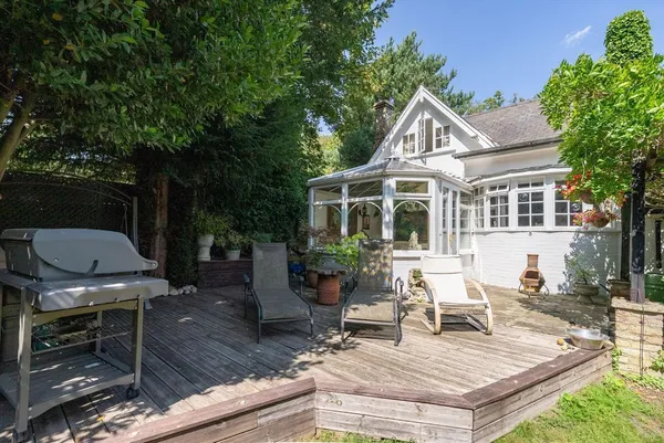 Byfleet Road, Cobham, KT11 photo 7