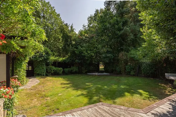 Byfleet Road, Cobham, KT11 photo 9