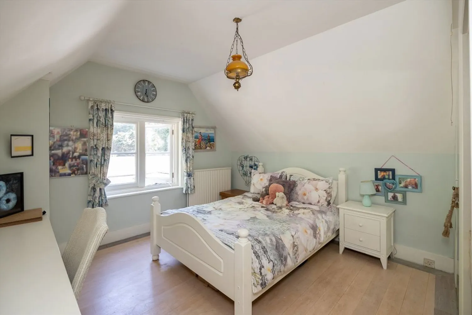 Byfleet Road, Cobham, KT11 photo 11