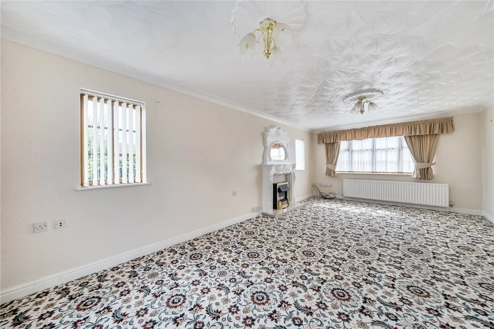 Property carousel item 13