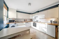 Alexandra Park Road, London, N10 photo 5