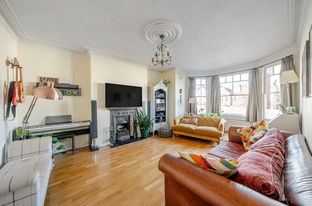 Alexandra Park Road, London, N10 photo 6