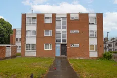 Kingham Close, London, SW18 photo 2