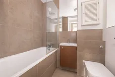 Kingham Close, London, SW18 photo 8