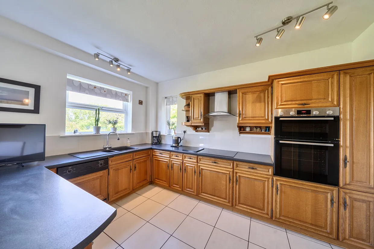 The Briars, Sarratt, Rickmansworth, WD3 photo 6