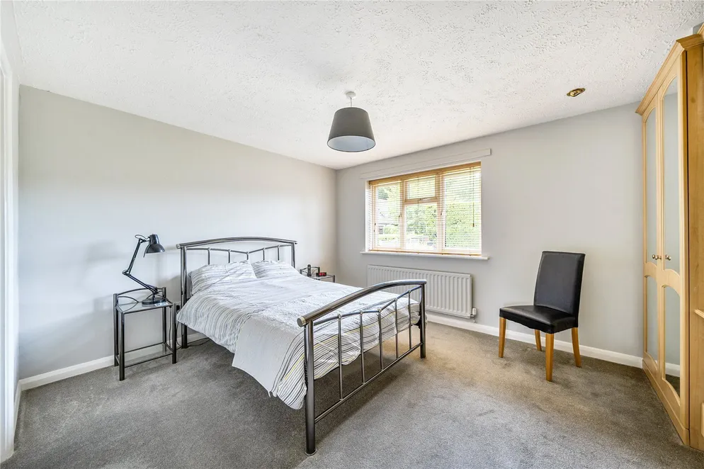 Property carousel item 11