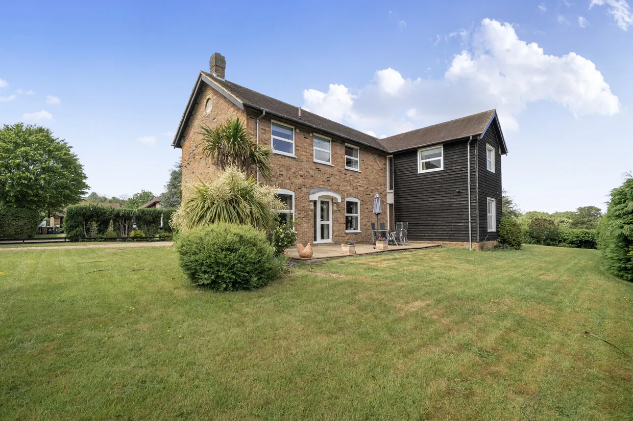 The Briars, Sarratt, Rickmansworth, WD3 photo 13