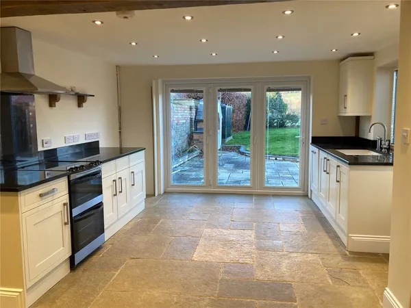 Main Street, Dumbleton, WR11 photo 2