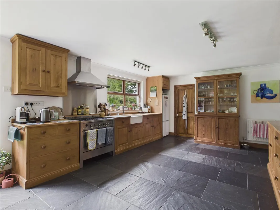 Grey Orchard, Ciffig, Whitland - Cottage in 3.5 Acres