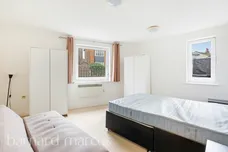 Oakhill Road, SUTTON