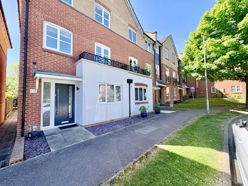 Plomer Avenue, HODDESDONphoto