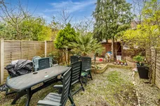Montacute Road, Morden