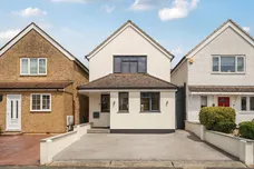 Bourneside Road, Addlestone, KT15 photo 1