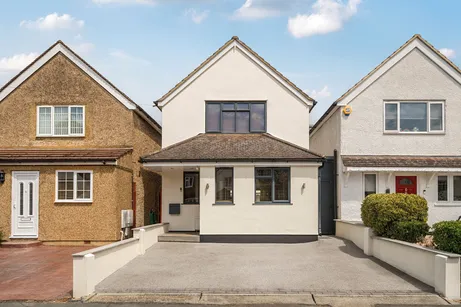 Bourneside Road, Addlestone, KT15