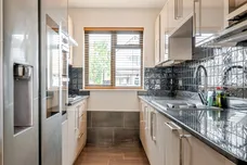 Bourneside Road, Addlestone, KT15 photo 3