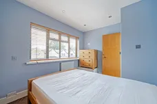 Bourneside Road, Addlestone, KT15 photo 12