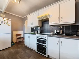 Barnes Road, Donington, Spalding thumb 3
