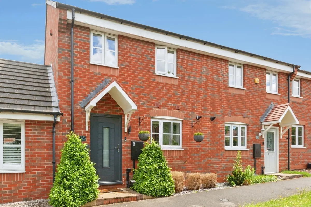 Thornborough Way, Hamilton, Leicester