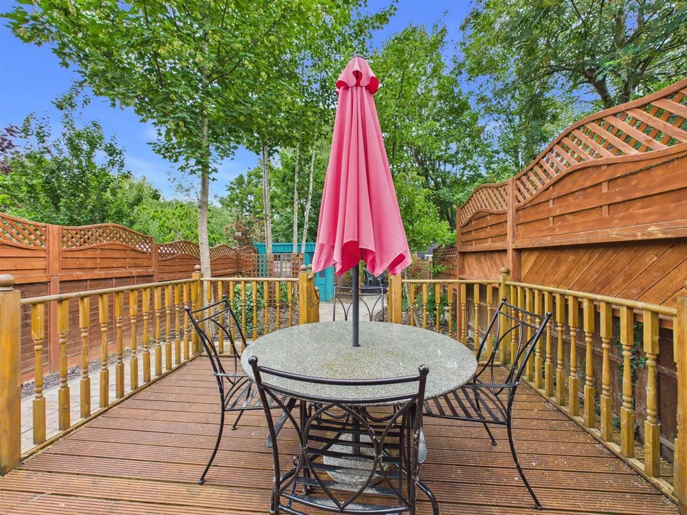 Property carousel item 16