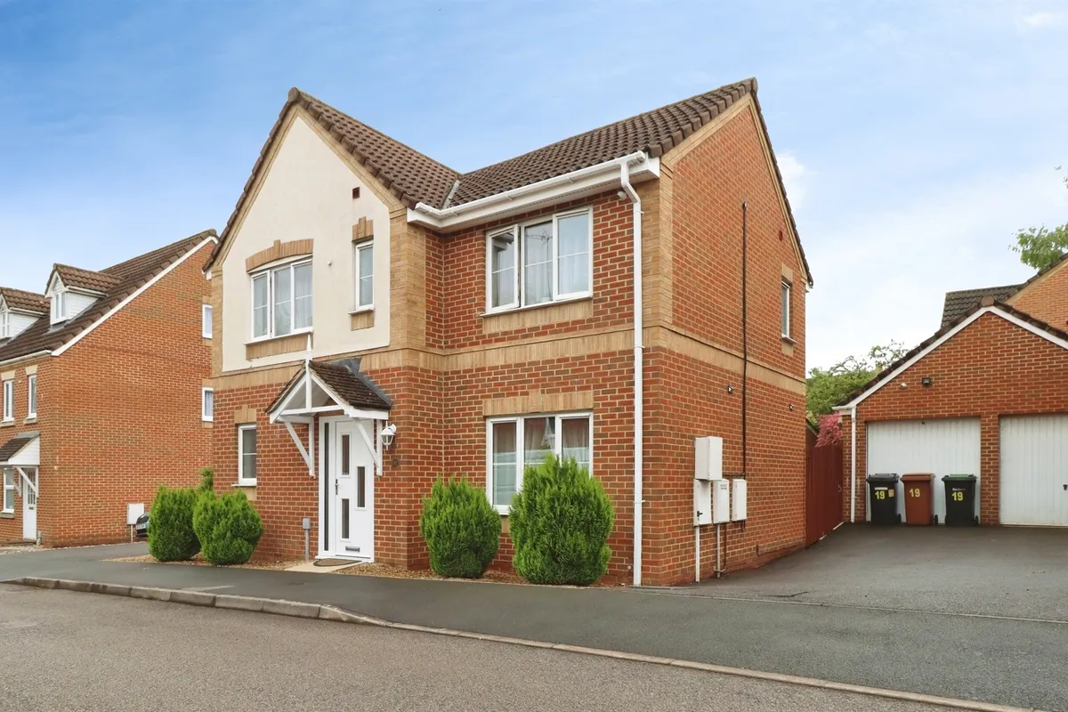 Crome Close, Wellingborough