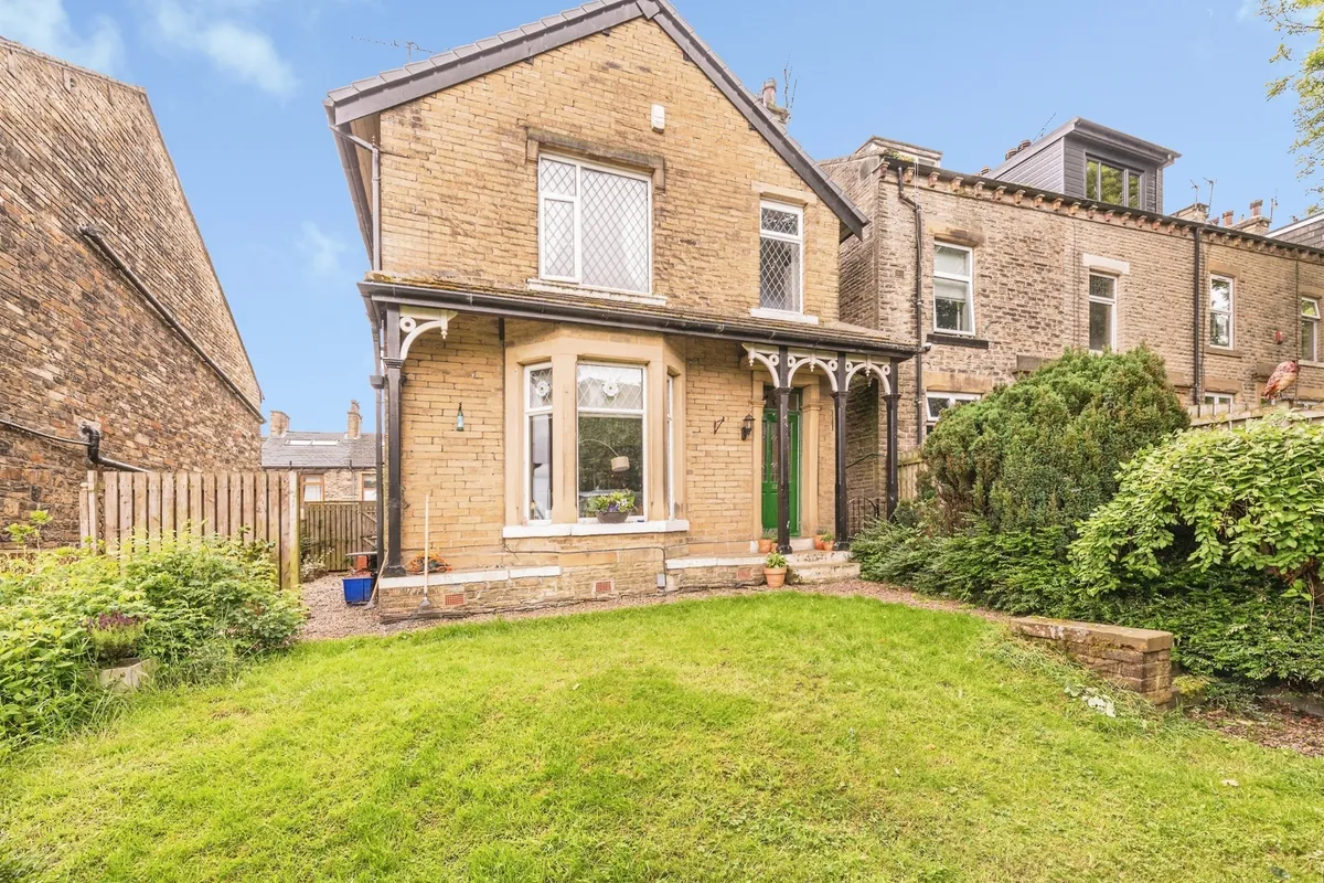 Pasture Lane, Clayton, Bradford