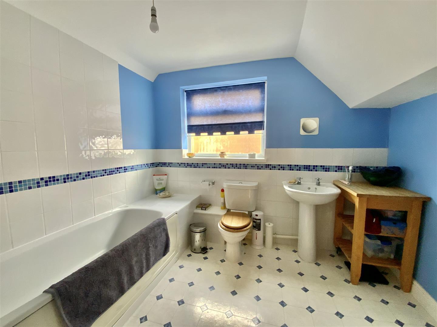 North Way, Potterspury, Towcester Image 10