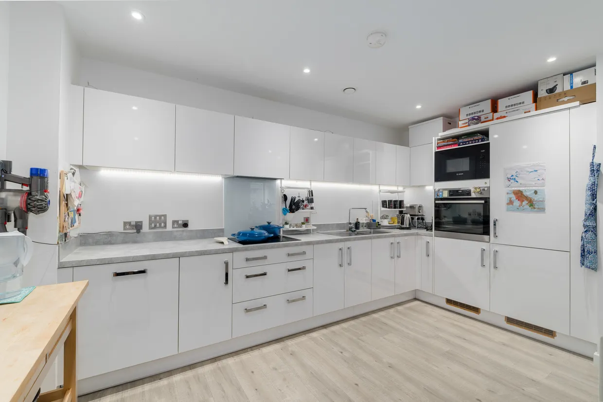 Thomas Road, London, E14 photo 5