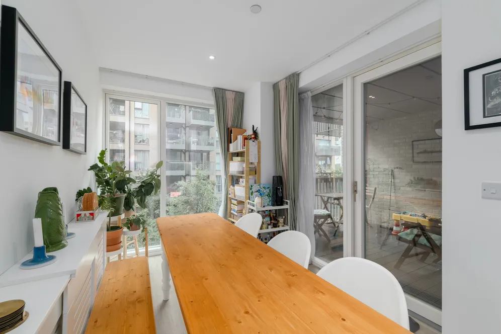Thomas Road, London, E14 photo 12
