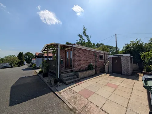 Mill Lane, Meadowbank, Winsfordphoto