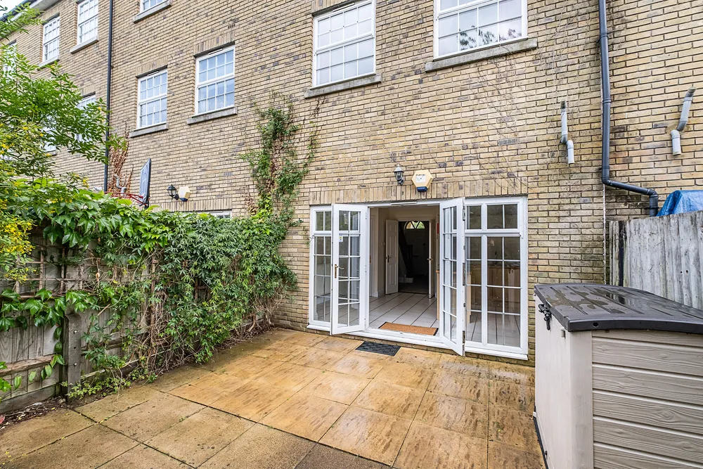Chadwick Place, Surbiton, KT6