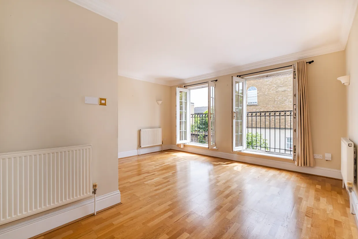 Chadwick Place, Surbiton, KT6 photo 6