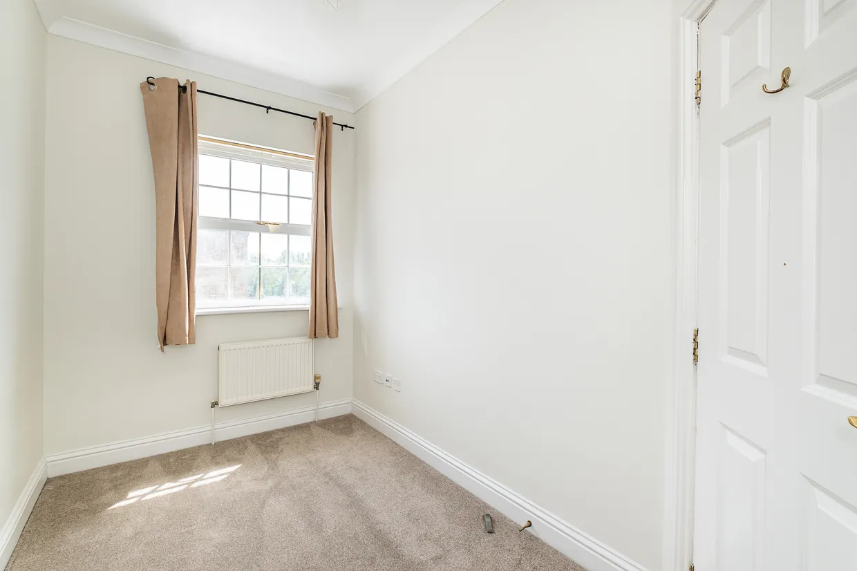 Chadwick Place, Surbiton, KT6 photo 9