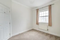 Chadwick Place, Surbiton, KT6 photo 12