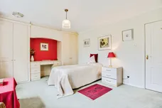 Woodthorpe Park Drive, WAKEFIELD