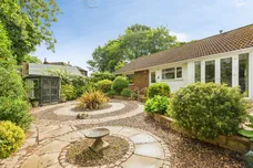 Woodthorpe Park Drive, WAKEFIELD