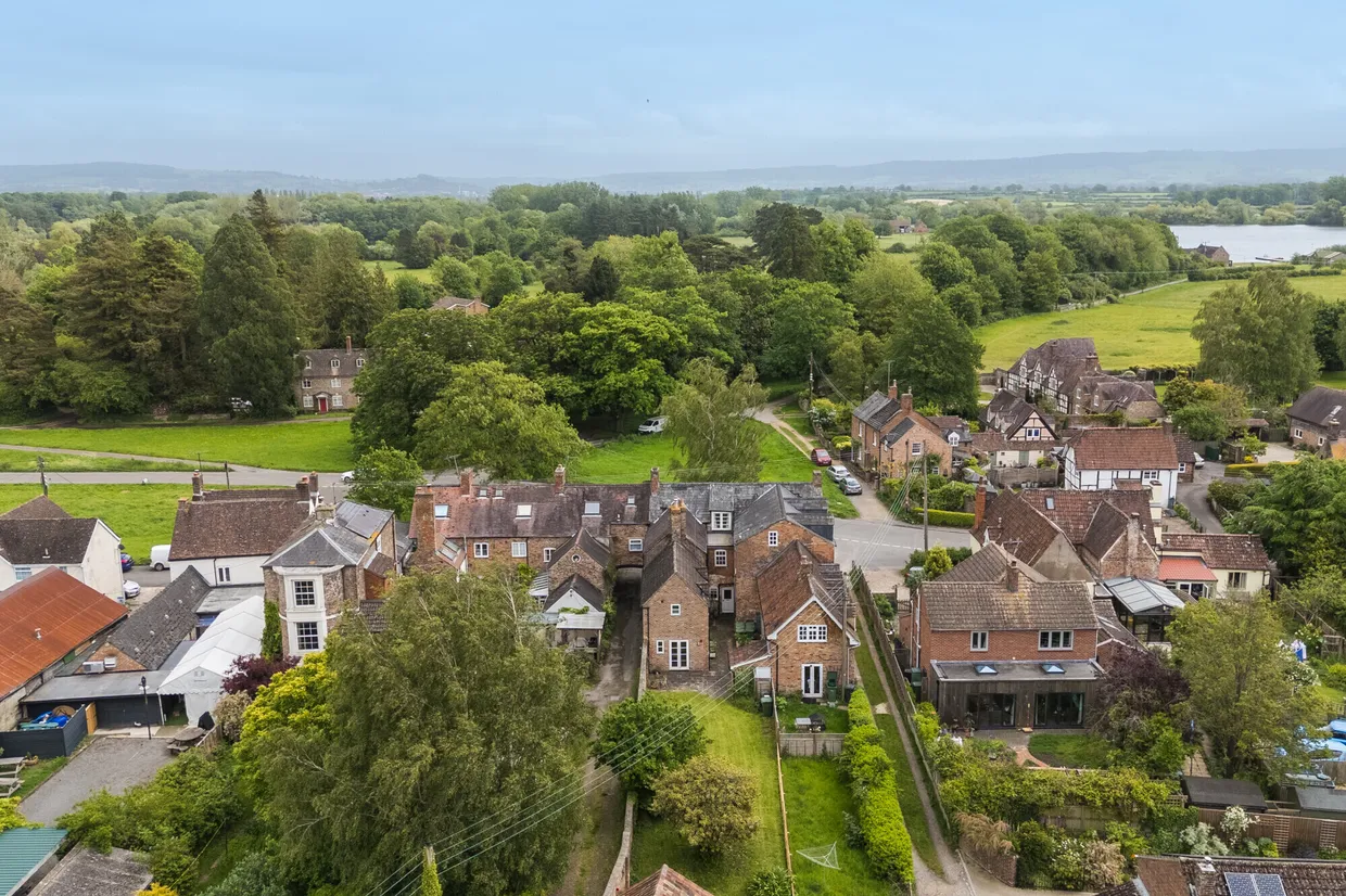 The Green, Frampton On Severn, GL2 photo 14