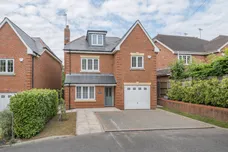 Fullers Road, Rowledge, Farnham, GU10 photo 1