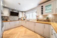 Fullers Road, Rowledge, Farnham, GU10 photo 3