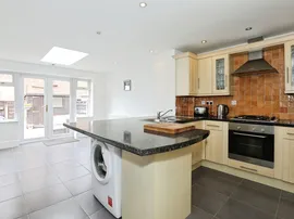 Holly Road, Weaverham, NORTHWICH thumb 3