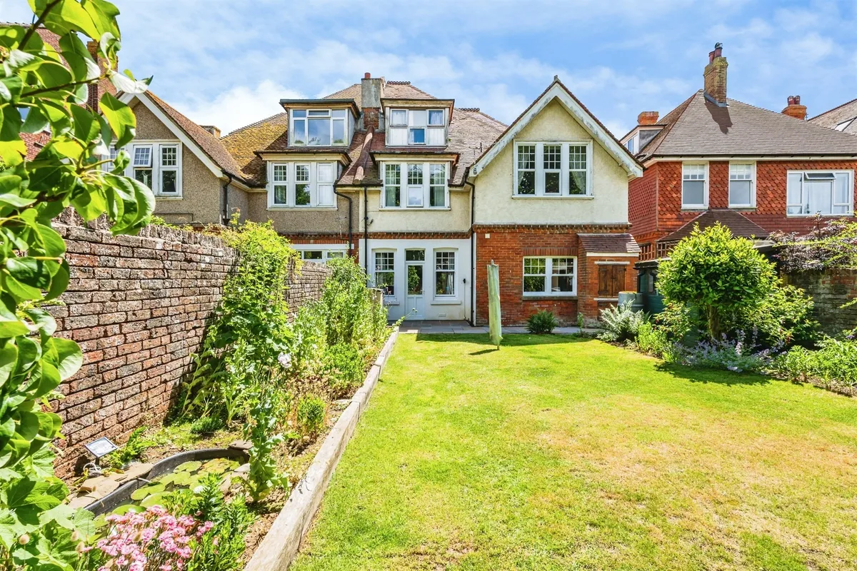 Sutton Park Road, SEAFORD