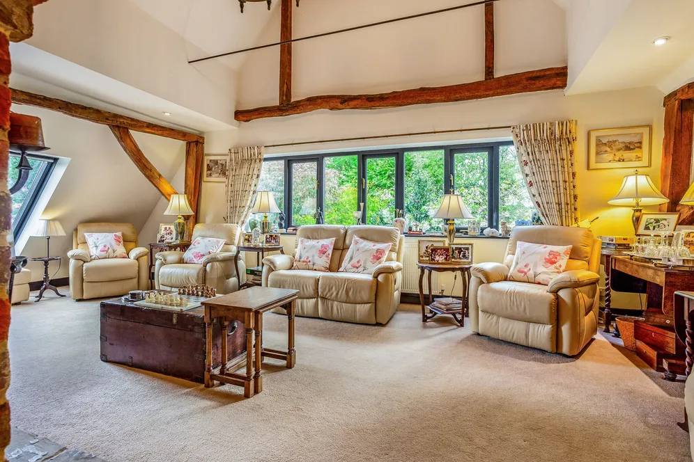 Pound Farm Barns, Chawton, GU34 photo 4
